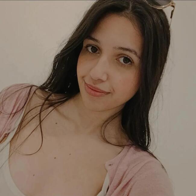 Babysitter in Curitiba: Clara