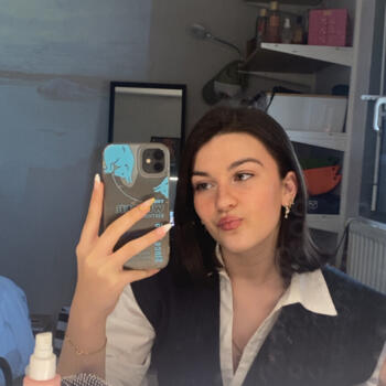 Baby-sitter Cournon-d'Auvergne: Carla