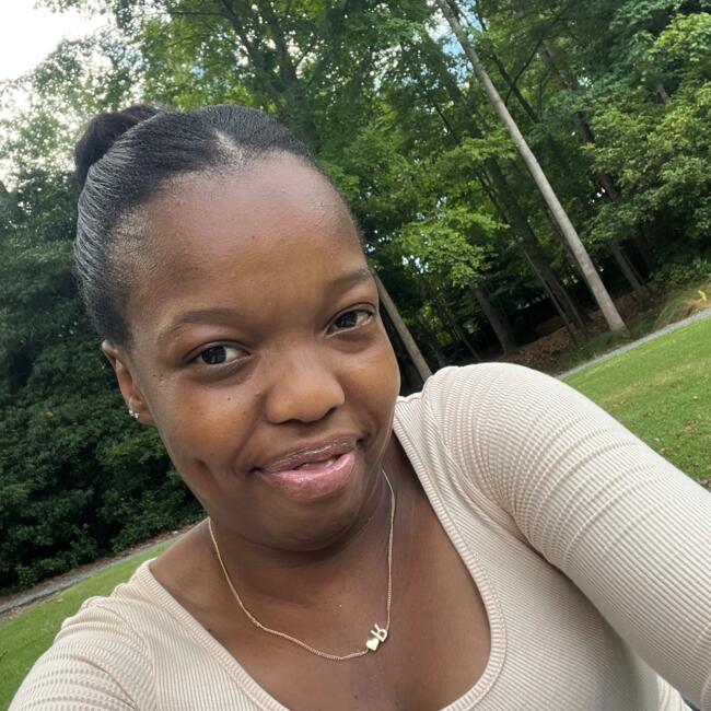 Babysitter in Wattville: Reneilwe