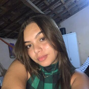 Babysitter in Patos de Minas: Nagiila