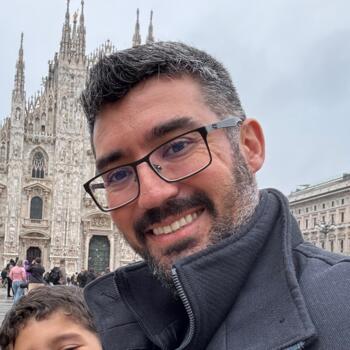 Emprego de babá em Brasília: emprego de babá Eduardo