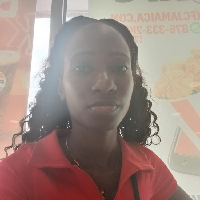 Babysitter in Spanish Town: Thalia