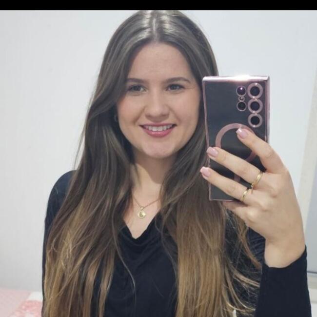 Babysitting job in Dourados: Bruna