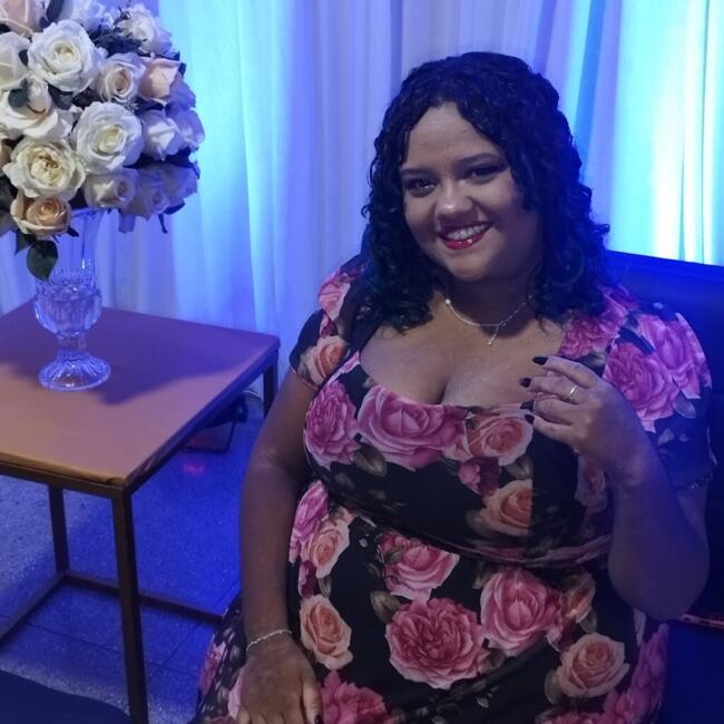 Babá em Montes Claros: Sara