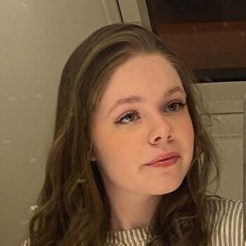 Babysitter in Quimper: Julie