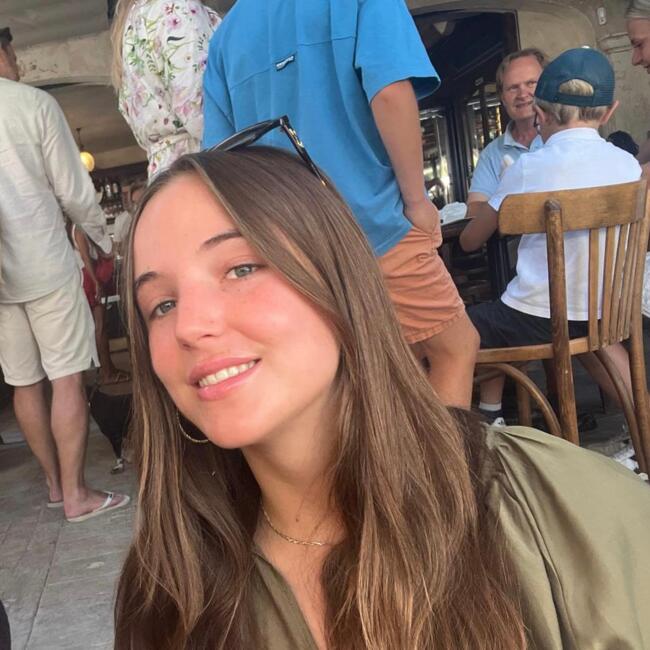 Babysitter in Bologna: Leah