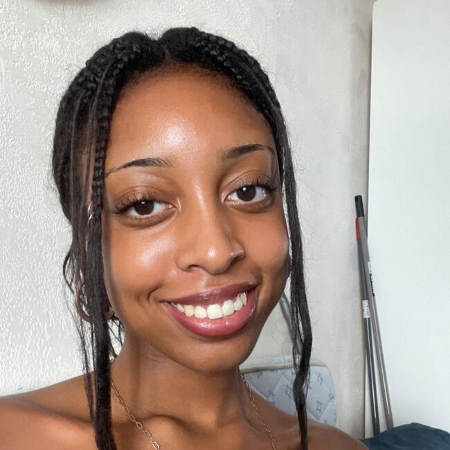 Babysitter in Nantes: Noémie