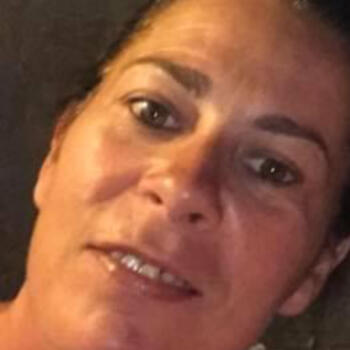 Babysitter στην περιοχή Γλυφάδα: Θεώνη