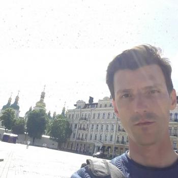 Nanny Brisbane: Adil