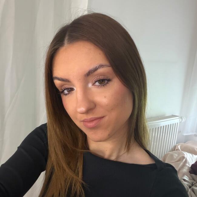 Babysitter in Messimy: Romane