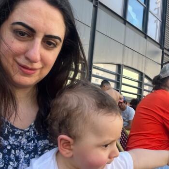Babysitting job in Les Clayes-sous-Bois: Karen