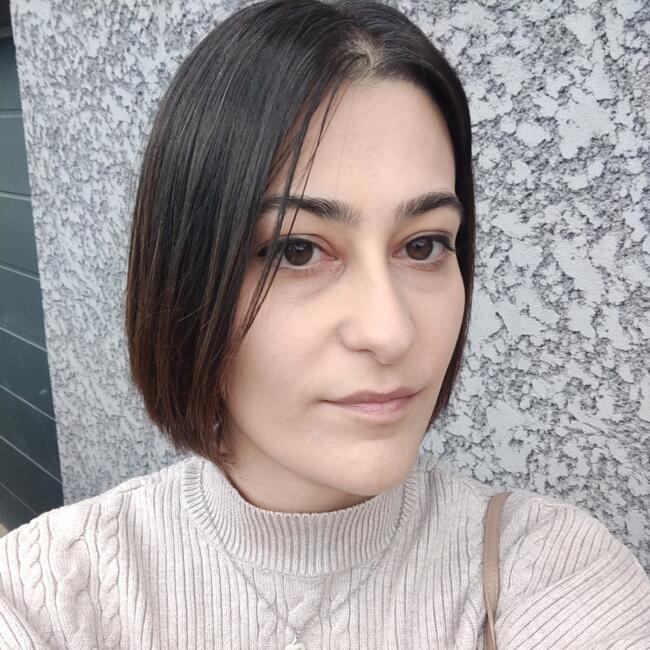 Babysitter in Passy: Gulsen