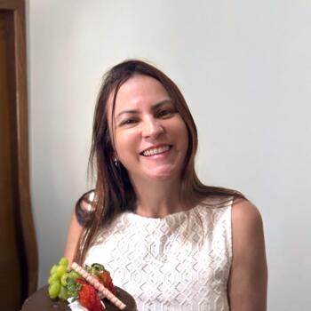 Trabalhos de nanny em Brasília: emprego de babá Rosangela