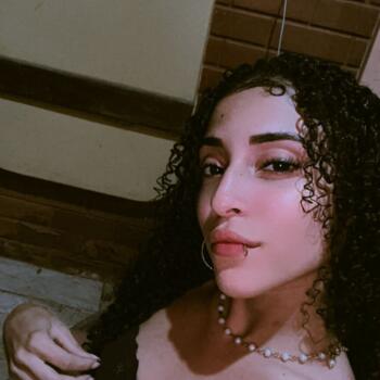 Babysitter in São Gonçalo (São Gonçalo): Larissa