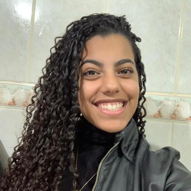 Babysitter in Campinas: Larissa