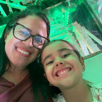 Babysitter Goiânia: Verônica