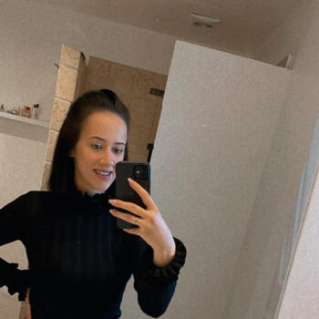 Babysitting job in Linz: babysitting job Azra