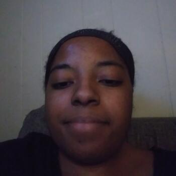 Babysitter in Springfield (Illinois): Izabella