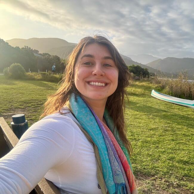 Babysitter in Sunshine Coast: Mina