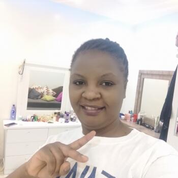 Babysitter in Riyadh: Lillian