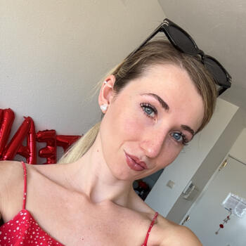 Babysitter in Benalmádena: Lauren
