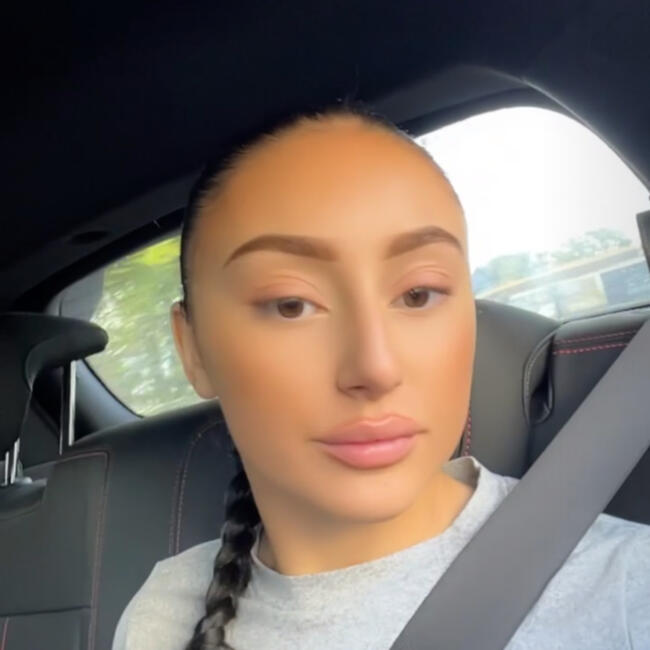 Babysitter in Beauchamp: Léa