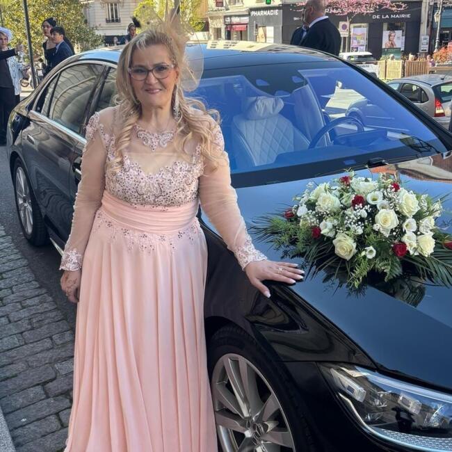 Nounou à Paris: Assia