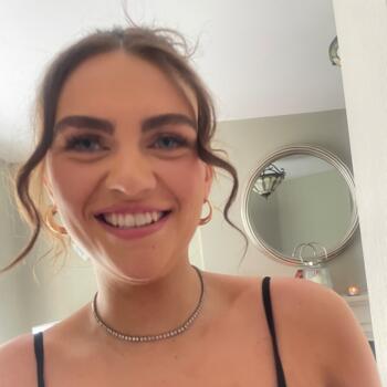 Babysitter in Coolflugh: Caitlin