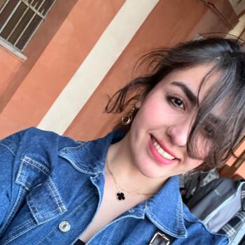 Baby-sitter in Milan: Shaghayegh