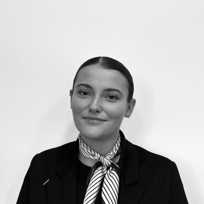 Babysitter in Bréhand: Clémence