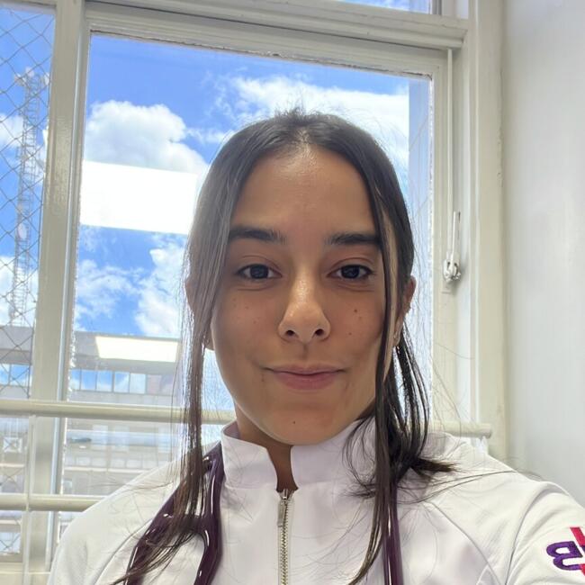 Babysitter in Brasília: Victória