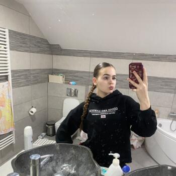 Babysitter Belgrade: Lana