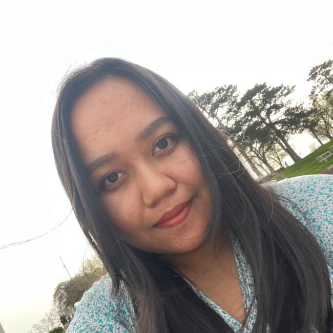 Bébiszitter Székesfehérvár területén: Oksa Aliya