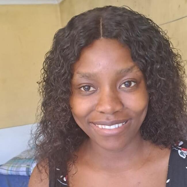 Babysitter in Cape Town: Linah