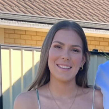 Babysitter Perth: Emily