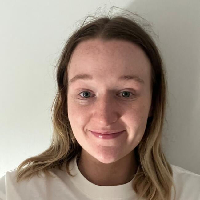 Babysitter in Gujan-Mestras: Maely