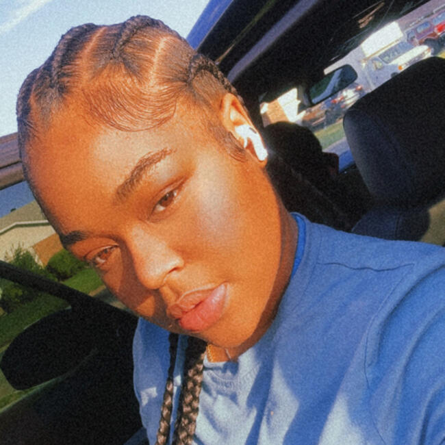 Babysitter in Grand Prairie: Dezirae