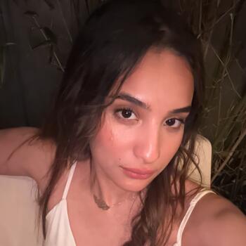 Babysitter in Uccle: Zakia