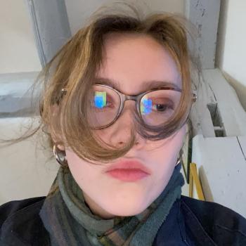 Baby-sitter in Aubervilliers: Lola