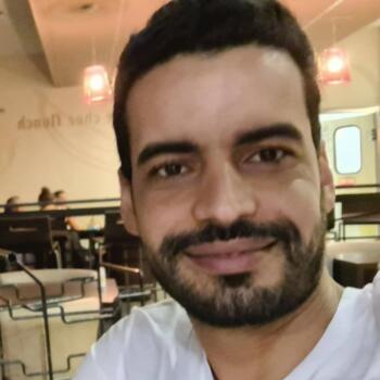 Babysitting job in Brussels: babysitting job Riadh