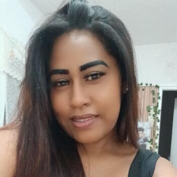 Babysitter São Paulo: Neidemarcia