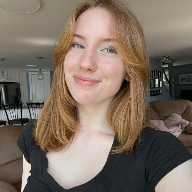 Babysitter in Ingramport: Laura