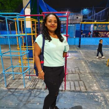 Babysitter in São João de Meriti: Lary