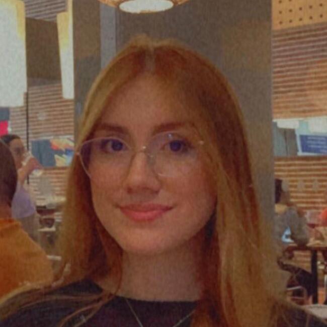 Canguro en Alicante: Daniela