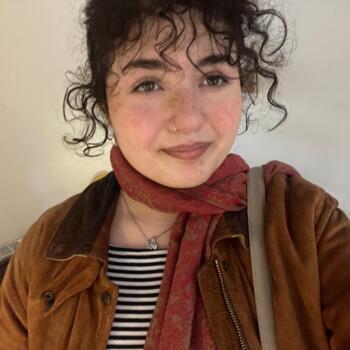 Babysitter in Bristol: Sara
