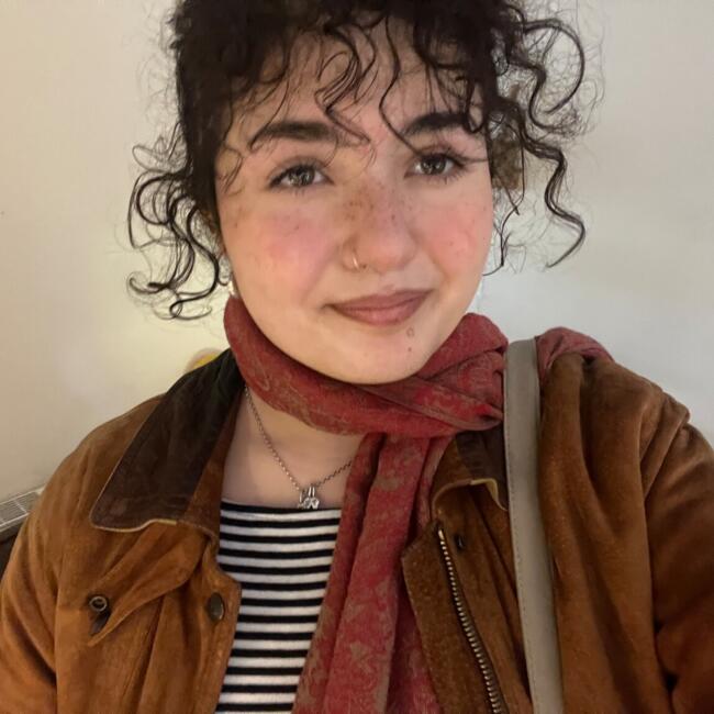 Babysitter in Bristol: Sara