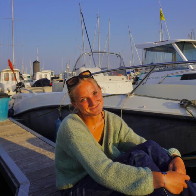 Babysitter in Talence: Anna