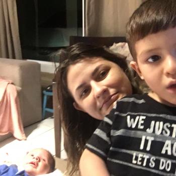 Emprego de babá em Fortaleza: emprego de babá Adriana