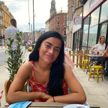 Babysitter in Leeds: Beth