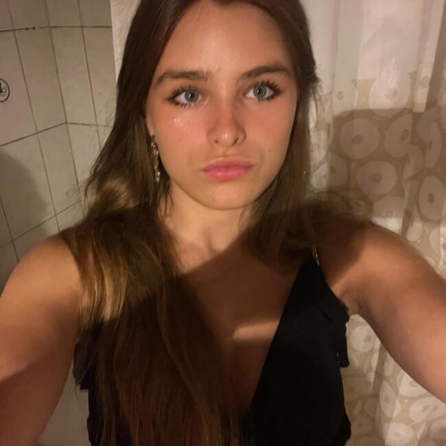 Babysitter in Aix-en-Provence: Elisa